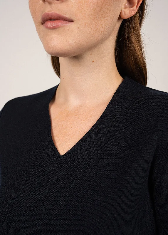 Pull col V Bréhat - en maille de laine fine (NAVY)