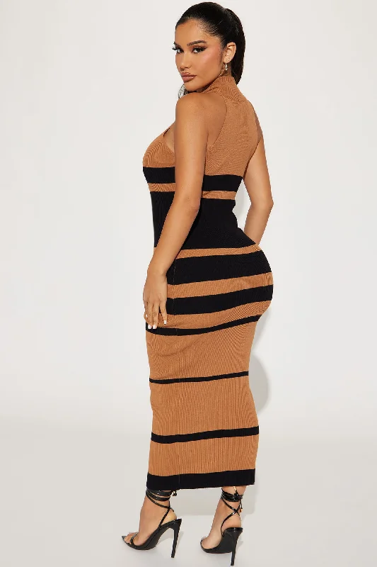 Adeline Sweater Maxi Dress - Brown Combo